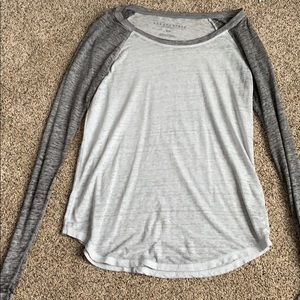 Aeropostale long sleeve baseball tee